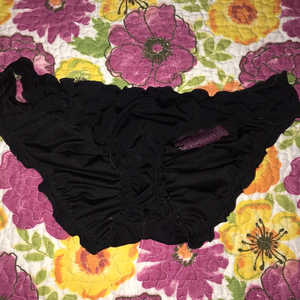 Victoria Secret Ruffles Cheeky Bikini Bottoms